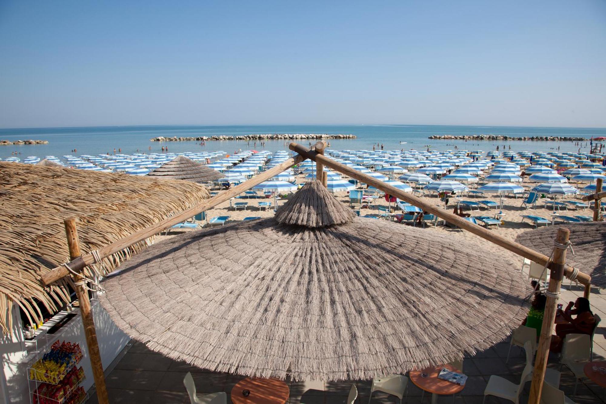 Hotel Mistral Termoli Ngoại thất bức ảnh