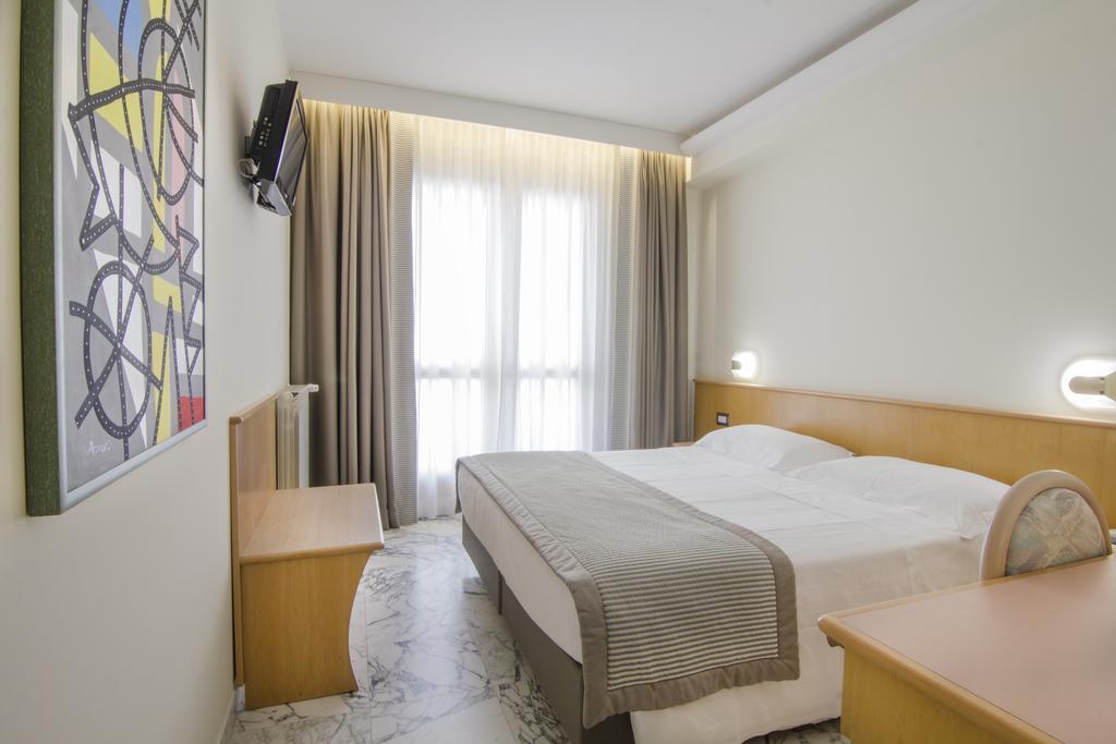 Hotel Mistral Termoli Ngoại thất bức ảnh